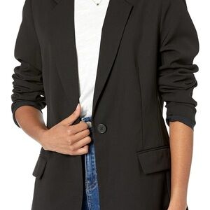 Elegant Women's Black Blazer